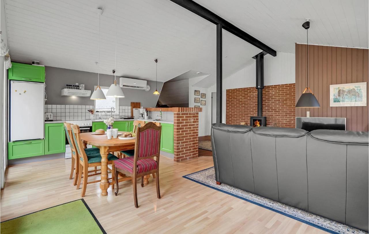 Beautiful Home In Herning With Kitchen Kültér fotó