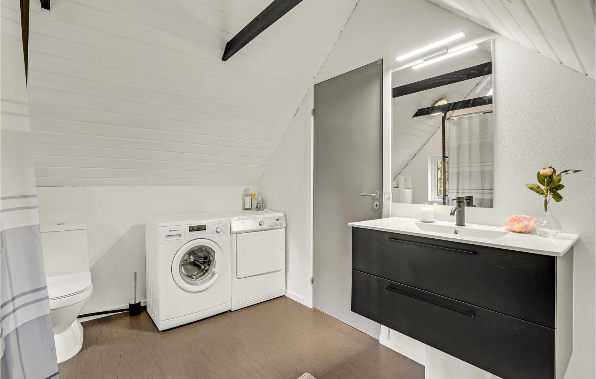 Beautiful Home In Herning With Kitchen Kültér fotó